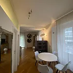 Appartement Living Vittoria: Vicino Al Centro Di *