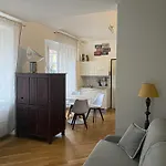Living Vittoria: Vicino Al Centro Di Bozen