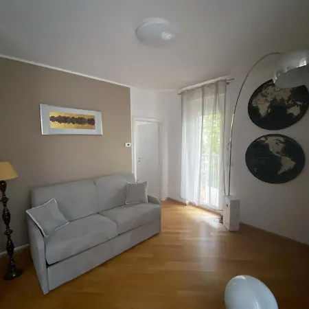 Living Vittoria: Vicino Al Centro Di Apartamento *