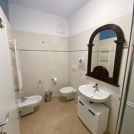 Living Vittoria: Vicino Al Centro Di アパート *