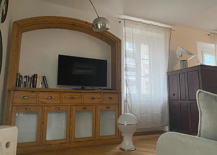 Living Vittoria: Vicino Al Centro Di Apartamento *